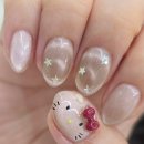 이번 주 고객님들이 가장 많이 선택한 회오리 자석젤 + 헬로키티 포인트 네일 소개 🎀