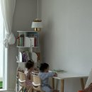 쌍둥이부엌가구 | 리바트 꼼므 1200 | 책상 겸 놀이책상으로 오래 쓰는 중, 쌍둥이 엄마의 솔직 후기
