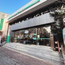 구반포역 1번출구 뒤 이미지