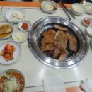 흙돼지숯불갈비 이미지
