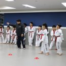 오전 태권도장 이미지