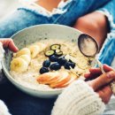 아침 식사로 먹으면 좋은 19가지 건강 식품 이미지