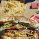 맥도날드천안쌍용역DT | 맥도날드 천안 쌍용역 DT점 맥도날드 신메뉴 크리스마스 트러플 치즈버거 세트