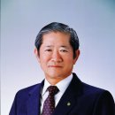 국제공업사 | 《아모레퍼시픽 80년 | 1945-2025》 전시 후기 - ① 아카이브, 80년 동안 K-뷰티를 이끌어온 기업의...