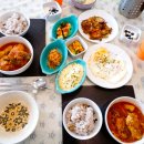 에딘버러 한인민박 Abbey Lane (애비레인) 오늘의 아침식사 메뉴 - 닭볶음탕, 콘치즈, 계란후라이, 가지전, 아보카도샐러드 이미지