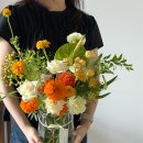 싱그러운 여름 꽃 화병꽂이 이미지