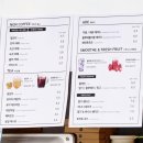 역 도보 1분 내돈내산 평화로운 동네카페 학창시절이 떠오르는 노트북 하기 좋고 사장님이 친절한 Cafe 618