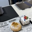 먹방나인 카페 앞 | 마운틴 뷰가 끝내주는 울산언양 대형베이커리카페 “나인힐” 내돈내산 리얼 후기