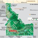 새벽 강가에서 이미지