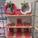 더나은투어 주식회사 | 용산 소품샵 팝업 투어: 실바니안, 캇제, 패치파이, 딸기 식기 (+비포블루밍 두바이롤)