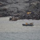 Six bodies retrieved from New Zealand volcanic island, two still missing 이미지