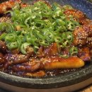 CFO바베큐치킨 | 🔥전주 우아호성점 CFO치킨 후기｜바베큐 치킨에 청양고추 추가한 맛은?!🍗🌶