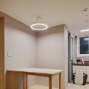 오크캐슬펜션 | 원목 세라믹식탁 4인용(의자4적용)세트 + 6인용까지 사용할수 있는 미니 사이드테이블까지 완성!