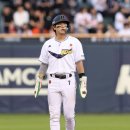 [DUGOUT Monthly] 전남친이 100억 원에 계약했는데 연락해도 될까요?