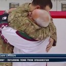 파병에서 돌아온 아들과 아버지의 만남 (영상) 이미지