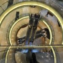 인도네시아의 검소한 윈도 쇼핑객들은 경제적 성공 스토리에 의구심을 품고 있다 이미지