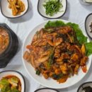 항구곰치국