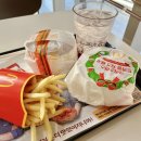 맥도날드 한정메뉴 크리스마스 트러플 치즈 버거와 맥피즈 후기 (칼로리, 커스텀, 어플 할인쿠폰)