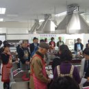 실버 남성요리 이미지