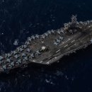 U.S. aircraft carriers hold joint drills after ASEAN lambastes Beijing over South China Sea 이미지
