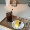 카페어닷 | 부평역 | 단호박바스크치즈케이크 맛집 ‘카페어피스’ 혼카페 후기
