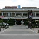 강가에 작은식당 이미지