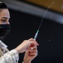 모더나(Moderna)의 새로운 변종 파괴 코로나바이러스 백신, 이스라엘에서 시험 시작 이미지