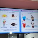 브이스토어 | 니디걸 오버도즈 콜라보 카페 후기 건대 브이스퀘어 팝업스토어 예약링크 주차정보