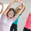 시니어 그룹PT 이미지