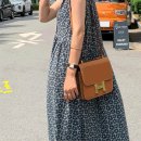 <b>니쁜스</b>) 플라워 나염 브이넥 원피스