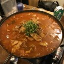 돼지듬뿍진짜김치찌개 이미지