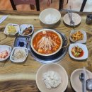 꿀돼지김치찌개 이미지