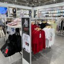 대동2호 | x이토준지x산리오 콜라보｜갸루 토미에와 헬로키티 조합을 직접 볼 수 있는 스파오 강남2호점 방문 후기