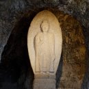 이런 절이 진짜 있어" 절벽 끝에서 마주한 사찰 여행 이미지