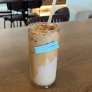 봉덕로 카페봉덕 앞 | 경북 예천 로스터리 카페 ‘봉덕창고’