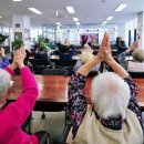 신바람 뇌건강 노래교실 | 엔젤재활주간보호센터/어르신학교/안산주간보호센터/어르신복지센터/어르신유치원 "신바람 노래교실 "