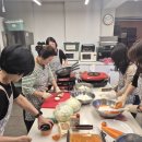 10월 25일 백석동 성당 청소년 자모회에서 이주민 천원밥상을 준비해 주셨습니다. 이미지