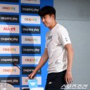 미소머금고 이미지