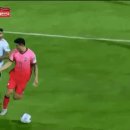 (축구) 김민재 vs 이란 에이스 공격수들 몸싸움 gif 이미지