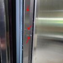 삼성리치빌 | 스텐리스 엘리베이터 문틀의 흠집 티 안 나게 복원하는 방법