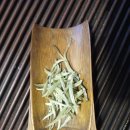 삼복더위 냉침백차-경곡대백호 이미지