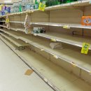 이스라엘 홈프론트 사령부(Home Front Command)의 조언으로 인해 식량 및 기타 물품의 패닉 구매가 급증했습니다. 이미지