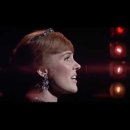 Julie Andrews - Whistling Away The Dark 이미지