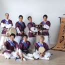 광대들의 신명나는 놀음판 도는 놈 뛰는 놈 나는 놈 이미지