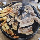 황토집솥뚜껑 | 홍천 양덕원 삼겹살 식당 황토집 솥뚜껑~ 삼겹살부터 잔치국수까지 짱 맛있어요~
