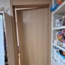 고등동 행정복지센터 프로그램실 _팔달구 | 부서진 팔달구 고등동 방문 문틀문짝을 새걸로 교체했어요(feat.ABS도어 문짝문틀 교체비용)