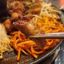 한판?! | 동탄 북광장 맛집 돼통령 솥뚜껑 한판 후기