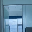 어보브 블루 B 이미지