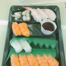 [가성비 식사] 이마트 싹쓸이 후기 - 후라이드 닭발, 호가든 로제, 이마트 프리미엄 초밥, 이마트 초밥...