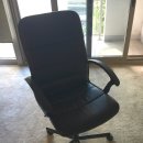 Ikea 회전 의자 $30 (가격다운) 이미지